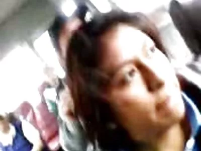 Busty ইন্ডিয়ান বাংলা সেক্স পরিচারিকা কিছু নগদ জন্য ব্রুনো তাকে চুদতে দেয়