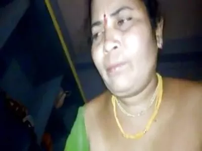 দুষ্টু স্কুল ছাত্রীরা ক্লাসে মজা করছে বাংলা সেক্স ছবি