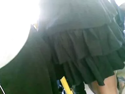 Busty মহিলা পাগলের মত বাংলা সেক্স ভিডি হস্তমৈথুন করছে