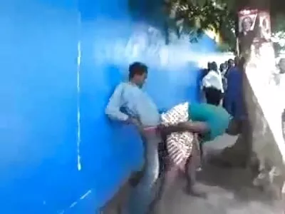 দুই ভারতীয় বাংলা সেক্স বাচ্চা তাদের অ্যাপার্টমেন্টে পেয়েছে